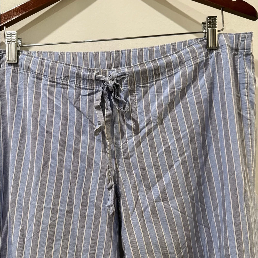 Victoria's Secret Blue Striped Pajama Set - Picture 5 of 5